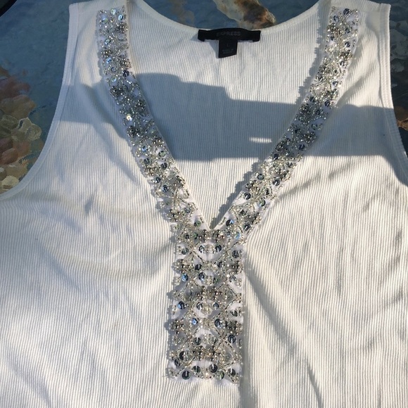 Express size large Rare white & silver sequined ribbed V-neck tank top - Picture 6 of 12